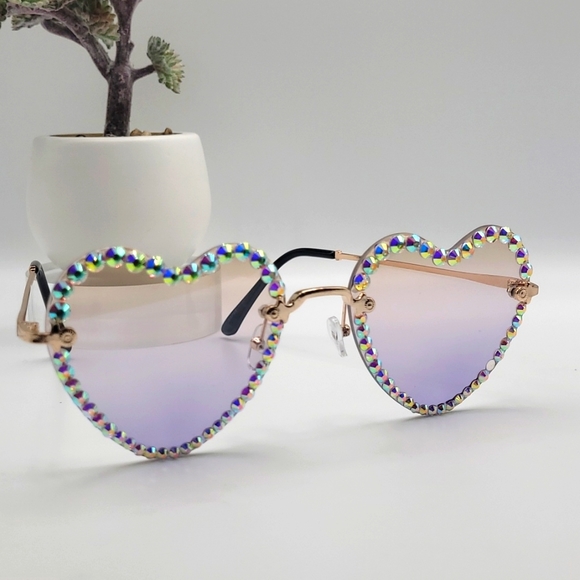 Embellished Heart Sunglasses - Picture 2 of 4